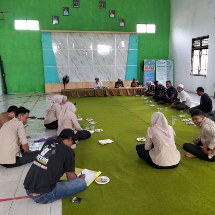 Pemdes Gunung Ulin Gelar Rapat Koordinasi Bersama Perangkat Desa dan Lembaga Desa